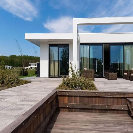 Swanky Villa In Zeewolde With Garden Экстерьер фото
